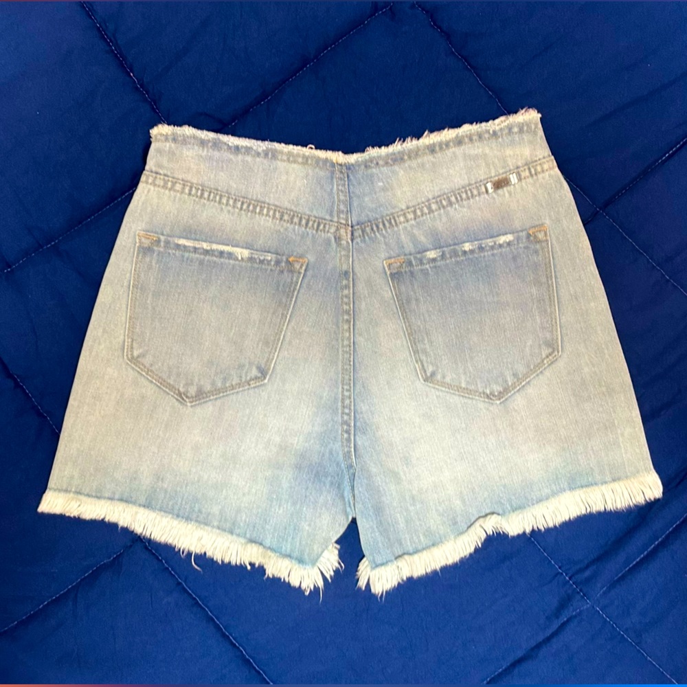 KanCan Distress Light Wash Denim 11" HIGH Rise Button Fly Cute Shortie Shorts S - Picture 8 of 14
